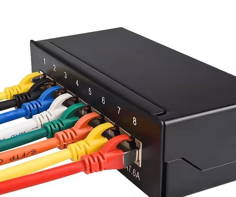 لوحة توصيل سطح مكتب 8 منفذ CAT5E CAT6 CAT6A محمية 90 درجة دخول علوي لكمة FTP STP