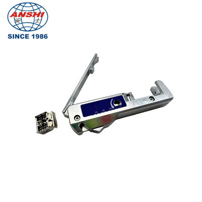 أداة تثبيت CommScope AMP Type SL لرافعات Keystone مع سلامة الزوج الملتوي